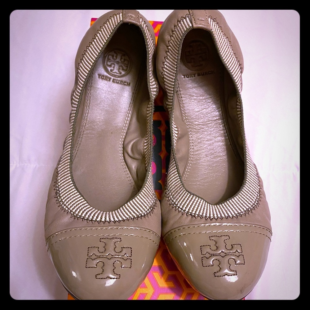 SOLD Tory Burch Flats (Size 8.5)